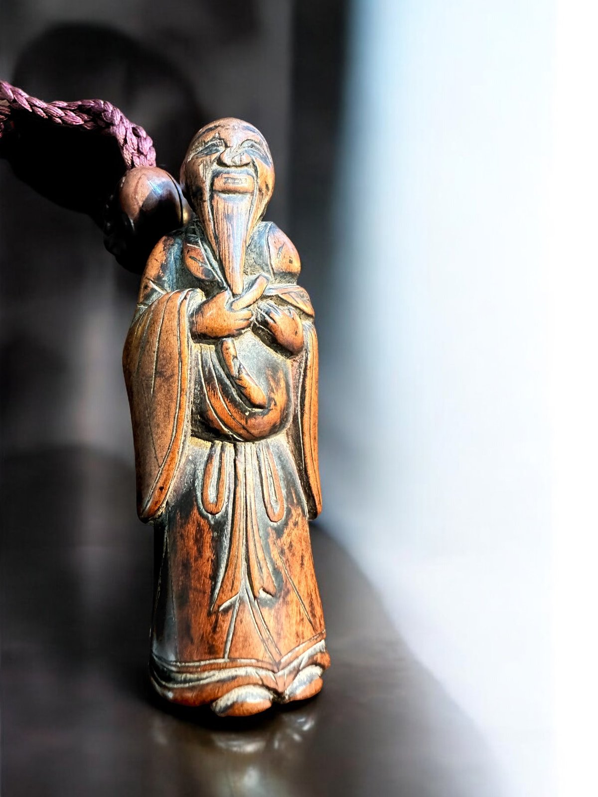 根付 昭和レトロ 人物彫刻 印籠 提げ物 時代物 天然素材 骨董 在銘箱