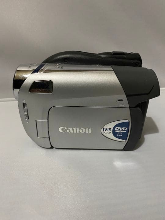 キャノン　IVIS DC300 アイビスビデオカメラ Amazon | Canon DVDビデオカメラ iVIS (アイビス) DC300 iVIS DC300