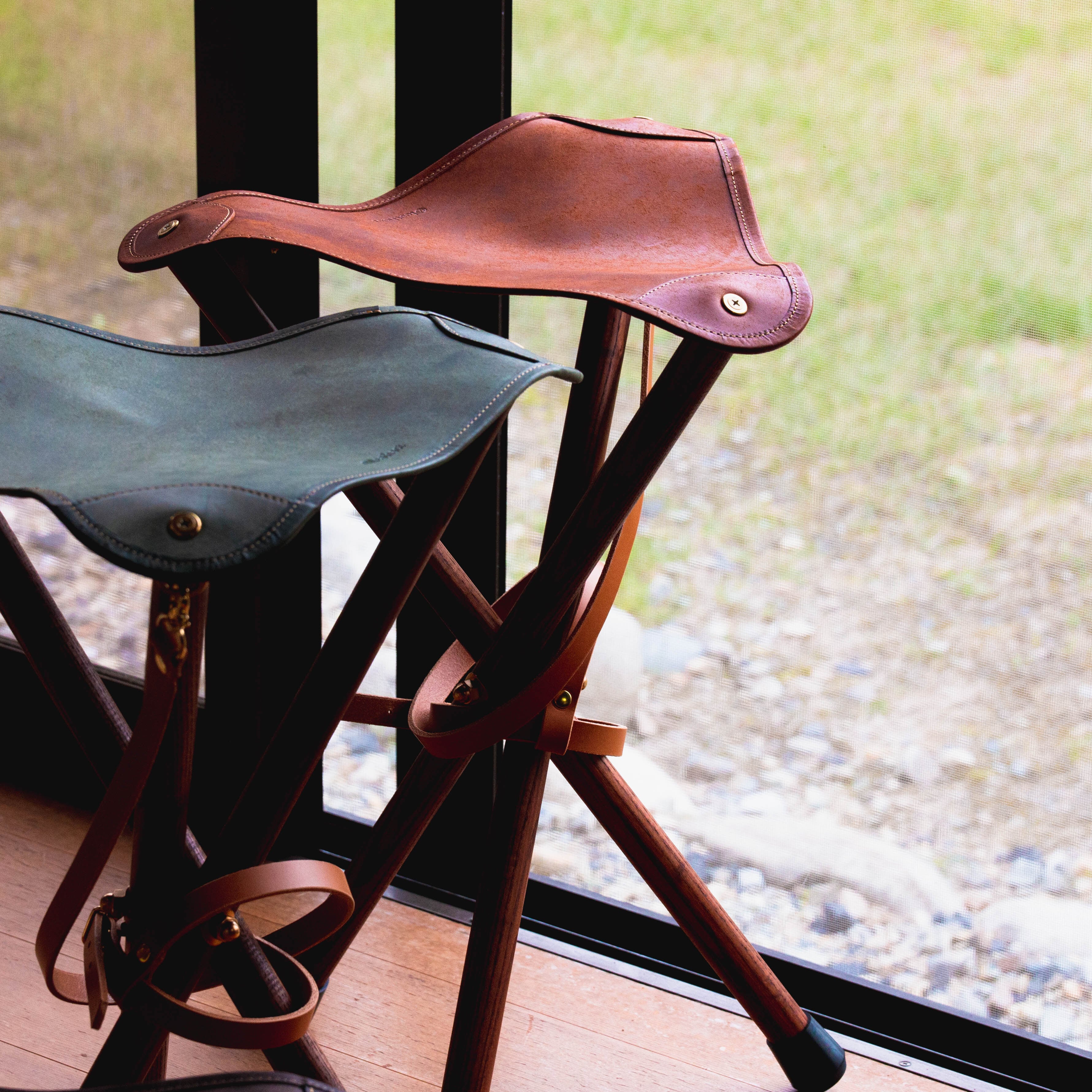 本革製 折りたたみアウトドアチェア(ハンティングチェア) 本革製