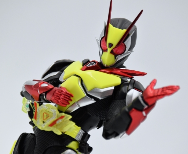 S.H.Figuarts 仮面ライダーゼロツー (イズVer.) | 魂の玩具箱