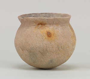 刻線彩文脚付壺 文化遺産オンライン